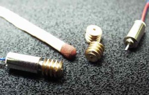 Šnek M03 průměr 4mm (délka 4mm) pro osu 1,0mm 