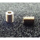 Šnek 3x4/1,5  (hlavový průměr 3mm, délka 4mm, pro osu 1,5mm)